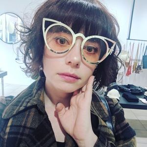 Retro La Vie En Rose Glasses